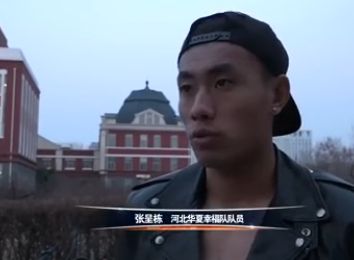 【比赛关键事件】第20分钟，迭戈-略伦特中路加速突破，吸引多名防守球员后横敲，卢卡库不停球兜射破门，塞尔维特0-1罗马！